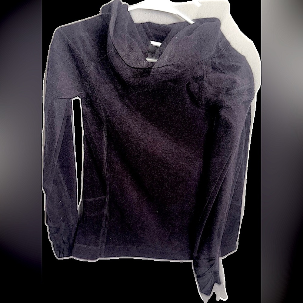 Vintage Black cowl neck oversized small men’s Owens style design kangaroo pocket